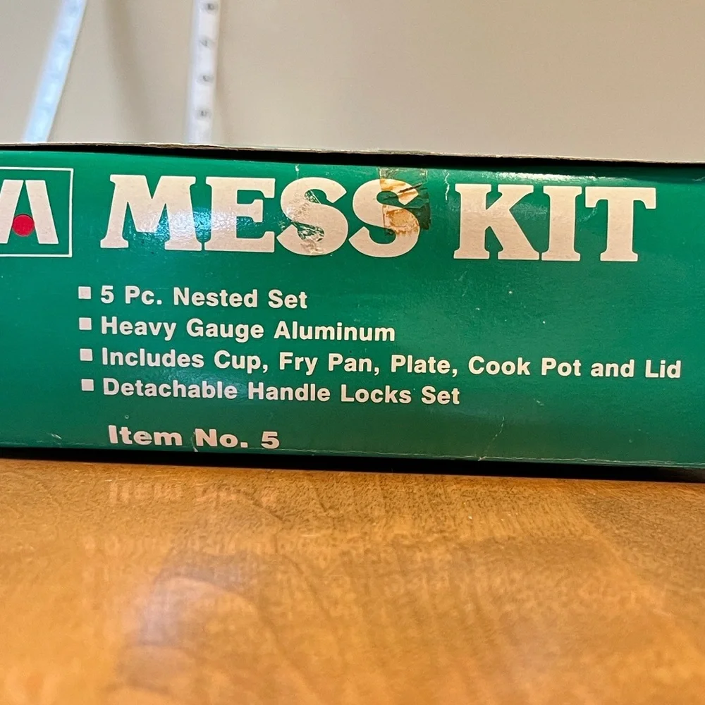 Academy Broadway Mess Kit